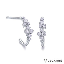  Le Carré 18 carat white gold earring. SOLD BY UNIT.