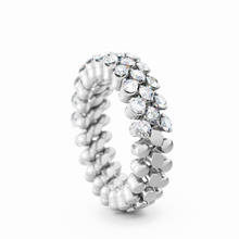  White gold and diamonds ring