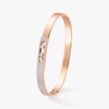Bracelet Move Noa semi-pavé, petit modèle Bangle bracelet diamant semi pavé en or rose Move Noa
