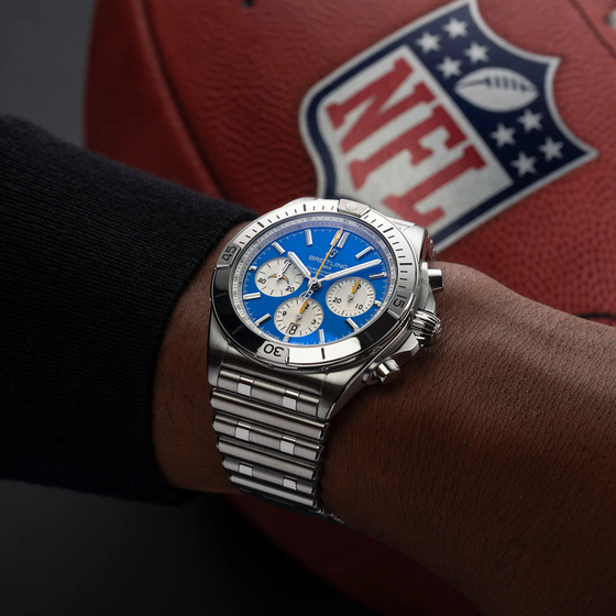 Chronomat B01 42 NFL Los Angeles Chargers Edition