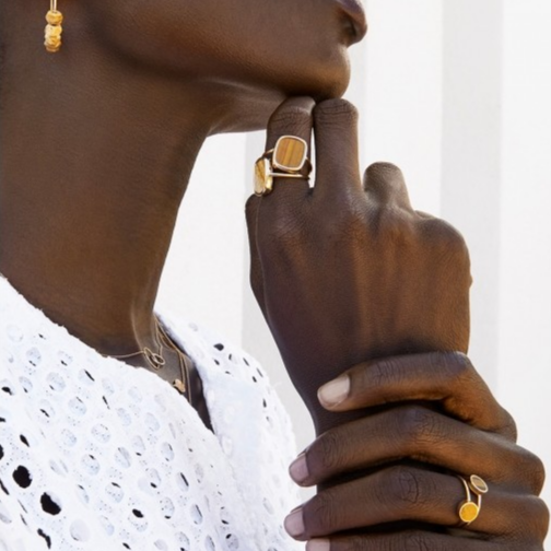 Bague carrée pour femme en or rose et pierre oeil de tigre. Bague Antique Ginette NY RANTTE