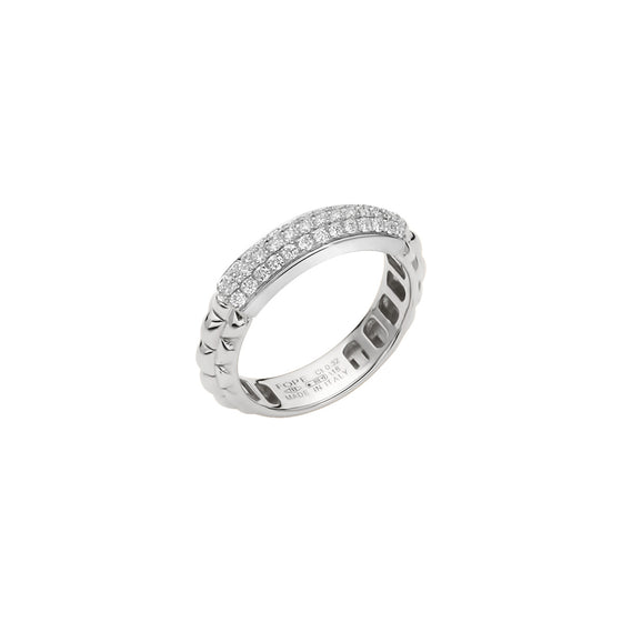 Bague pour homme et femme en or blanc avec un motif maillon pavé de diamants blancs. Bague Eka Fope 70605AX_PB_B_XBX_140