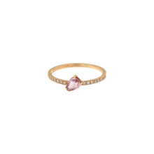  Bague pour femme en or rose, diamants  blancs et saphir rose. Bague From August to September Dinos Karalis DA00178-003-01-51