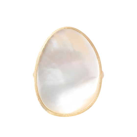 Bague pour femme en or jaune 18 carats et nacre blanche. Bague Lunaria Marco Bicego AB564_MPW
