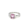 Bague de fiançailles pour femme en or blanc et diamants blancs avec un superbe solitaire en saphir rose. Bague Michaud 010706.01.002