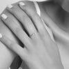 Bague pour femme en or blanc et diamants blancs. Bague Le Carré GA056OB