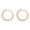 Boucles d'oreilles créoles pour femme en or rose et perles blanches. Boucles d'oreilles Love Affair Alessandra Dona ERP102AW030