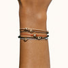 Bracelet pour homme, femme et enfant en cordon rouge avec pépite d'or jaune. Bracelet Le Carré GC056OA.RE