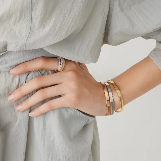 Bracelet pour femme et homme en or blanc, jaune ou rose 18 carats. Bracelet Masai Marco Bicego SG43-W-01