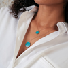 Collier pour femme en or rose et pendentif en pierre turquoise. Collier Disc Ginette NY EVT