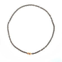  Collier pour homme et femme en titane gris avec boucles en or rose. Collier Essentia Anteo 155550