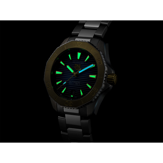 Aquaracer Professional 200 Date