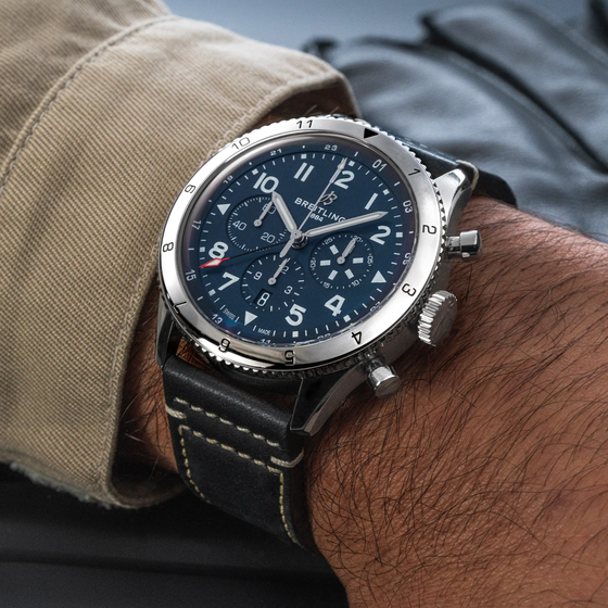 Classic AVI Super AVI B04 Chronograph GMT 46 Tribute to Vought F4U Corsair