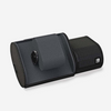Etui de voyage en tissu noir pour une montre avec remontoir intégré. Etui de voyage SwissKubik travelbox. Reference: SK01.TB.002