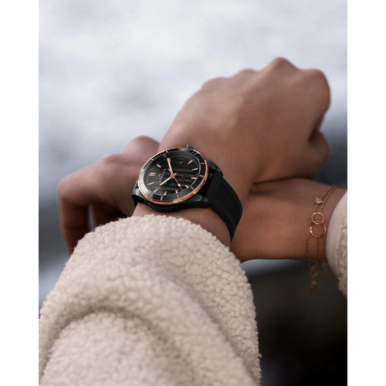 Adventure Sport 37mm DLC Gold