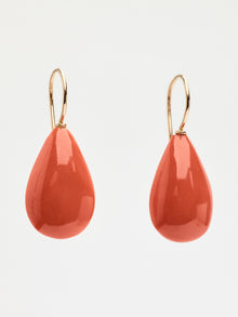  Pink gold earrings and coral