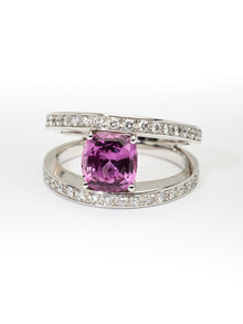  White gold ring , diamonds and pink sapphire
