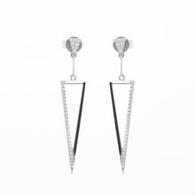  White gold diamond-set earrings