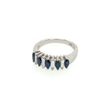  White gold ring diamonds and blue sapphires