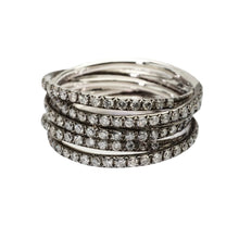  Bague pour femme en or blanc noirci avec un design multi-rangs pavés de diamants blancs. Bague Michaud 133603
