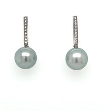  White gold black plated earrings grey pearl and diamonds