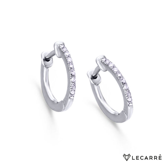 Le Carré 18 carat white gold earring. SOLD BY UNIT.