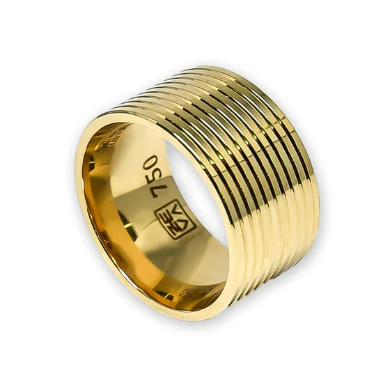 Yellow gold ring - size 56