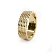  Yellow gold ring - size 53